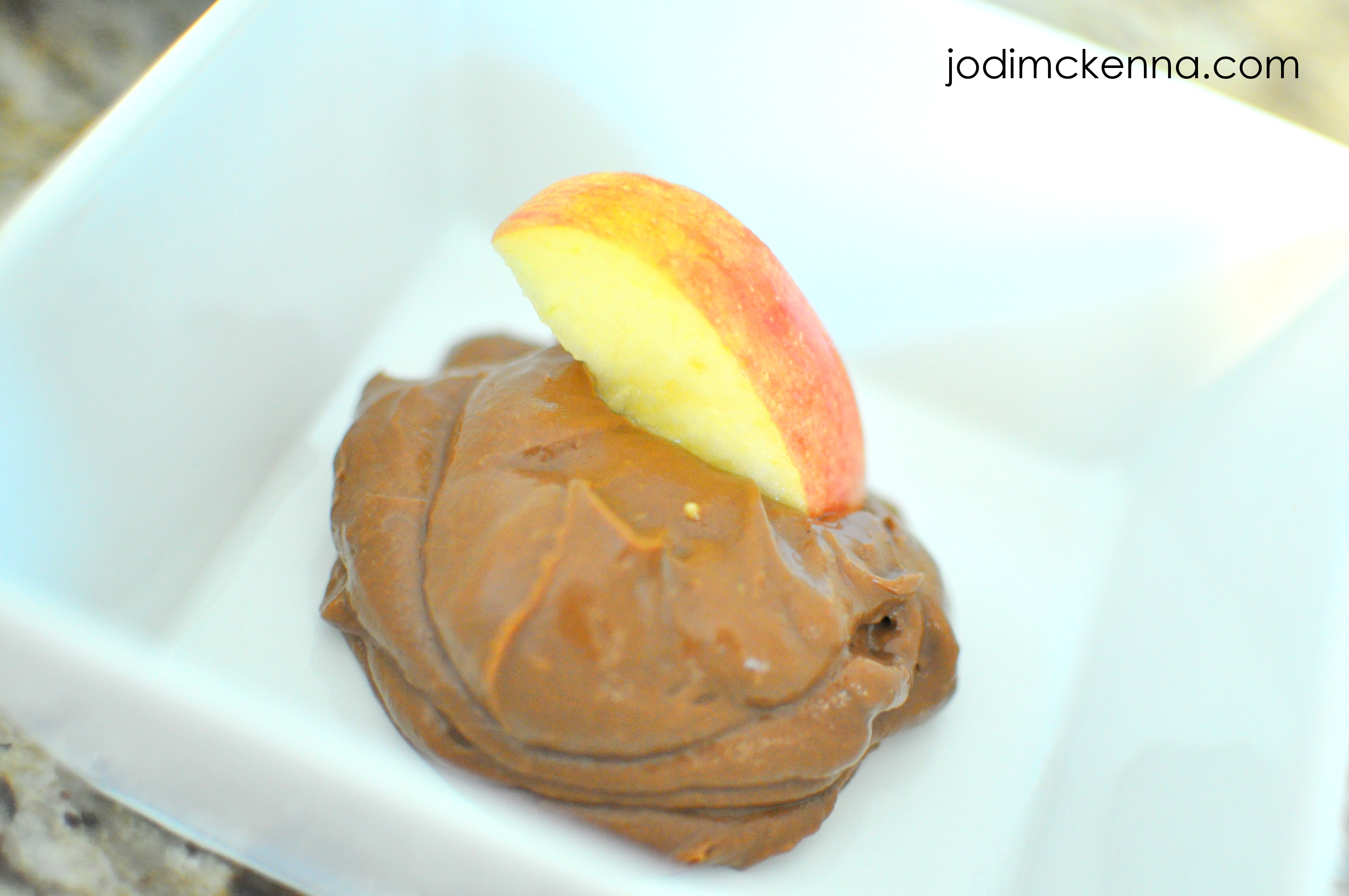 chocolate avacado pudding with apples